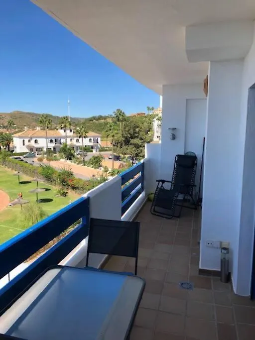 Duquesa Suites - Superb Sea Views & Overlooking Pool Manilva Appartement